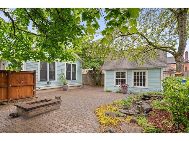 728 Sw 6TH Ave, Albany, OR 97321