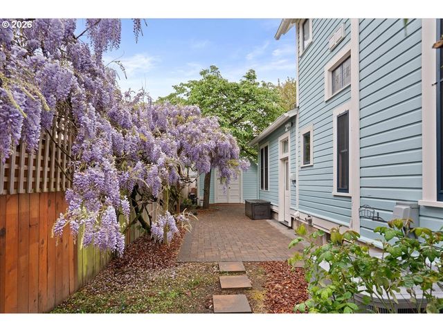 728 Sw 6TH Ave, Albany, OR 97321