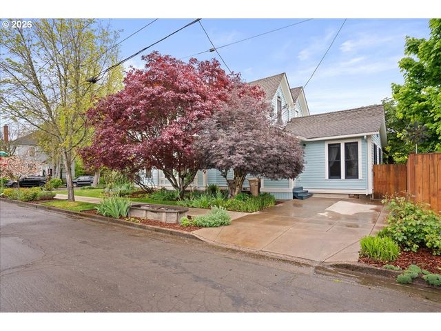 728 Sw 6TH Ave, Albany, OR 97321