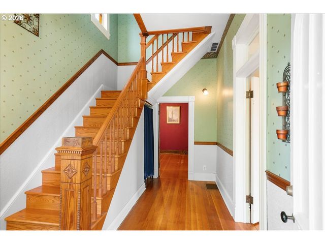 728 Sw 6TH Ave, Albany, OR 97321