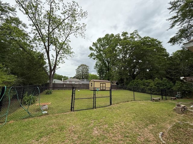 510 Roosevelt Dr, Dothan, AL 36301