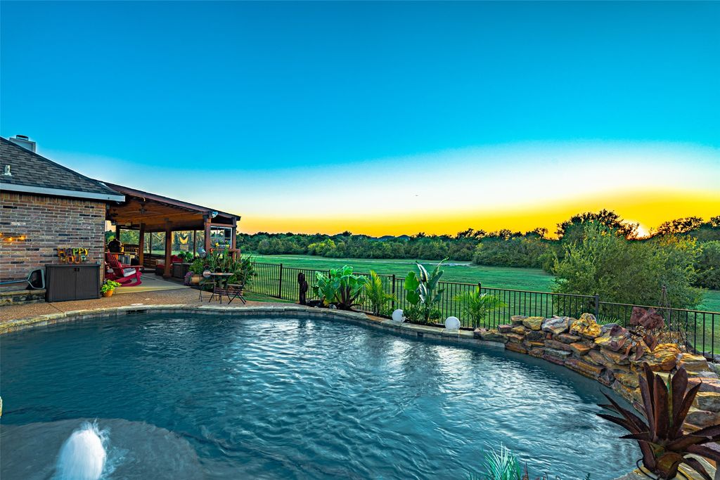 14041 Stagecoach Road, Fort Worth, TX 76262