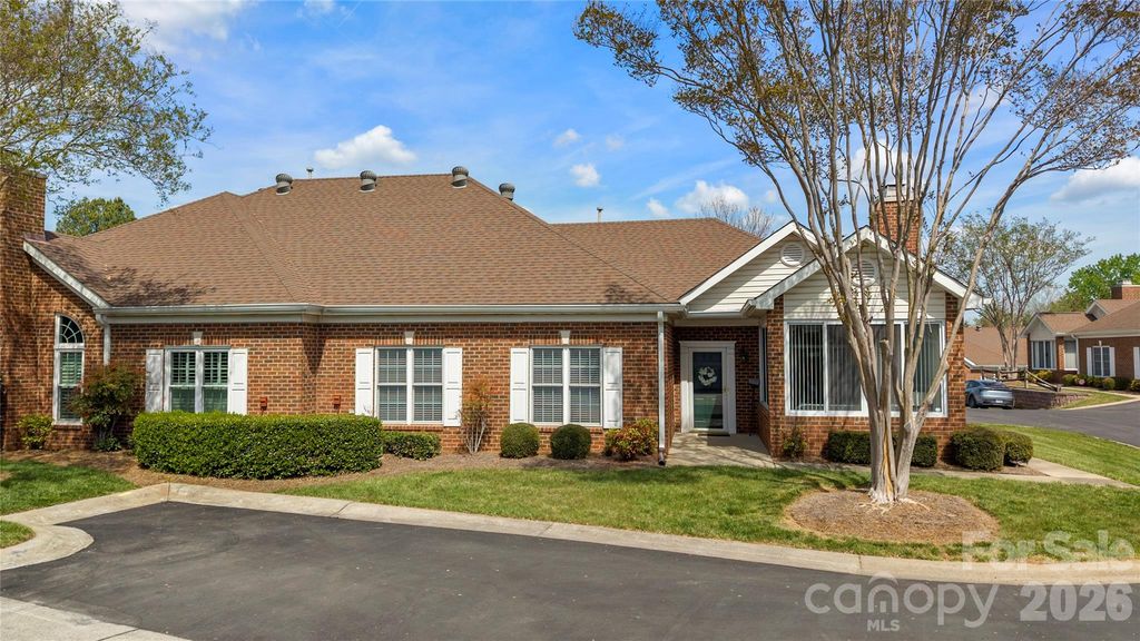 8185 Windsor Ridge Drive, Charlotte, NC 28277