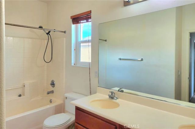 3019 W Newgrove Street, Lancaster, CA 93536