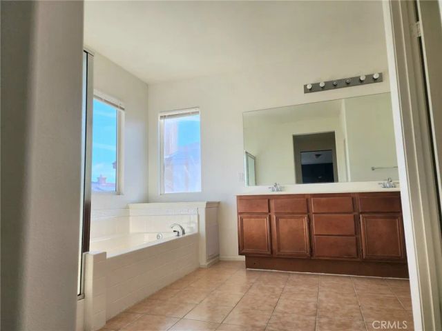 3019 W Newgrove Street, Lancaster, CA 93536