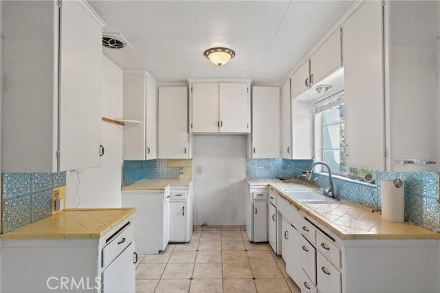 736 N Walnut, San Dimas, CA 91773