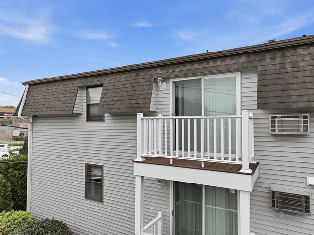 655 Plantation St 23B, Worcester, MA 01605