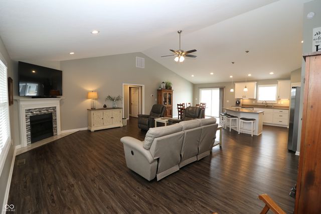 157 Bentley Drive, Crawfordsville, IN 47933