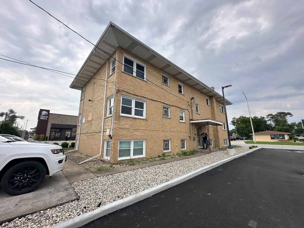 17933 Torrence Avenue, Lansing, IL 60438 — exterior