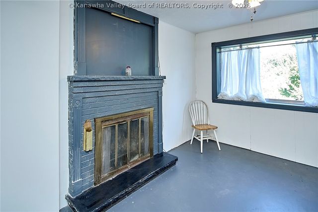 54 Sunset Drive, Charleston, WV 25301