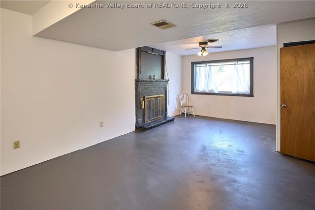 54 Sunset Drive, Charleston, WV 25301