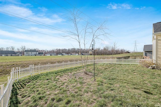 5230 Pigeon Creek Court, Fort Wayne, IN 46825