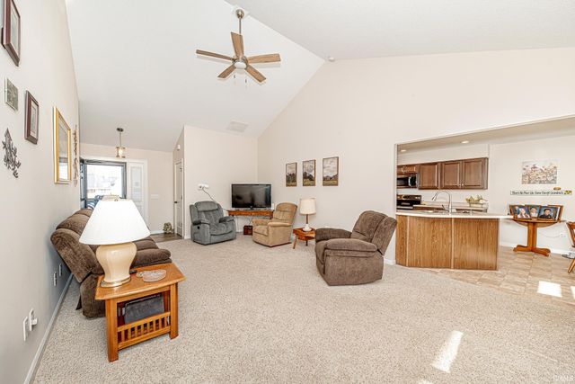 5230 Pigeon Creek Court, Fort Wayne, IN 46825