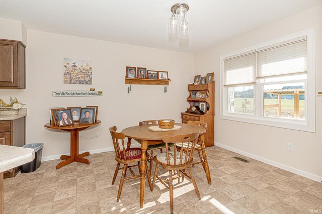 5230 Pigeon Creek Court, Fort Wayne, IN 46825