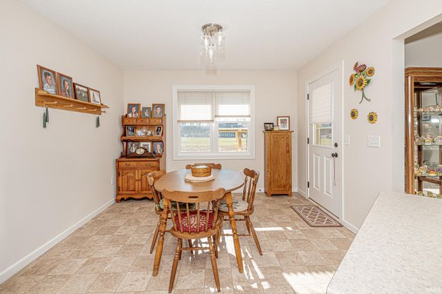 5230 Pigeon Creek Court, Fort Wayne, IN 46825