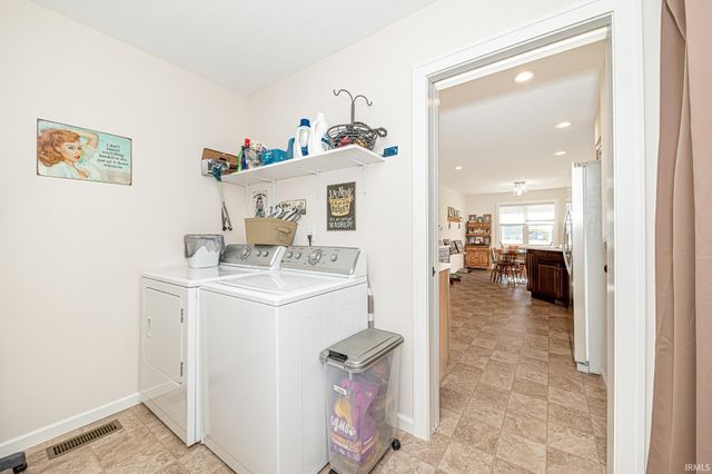 5230 Pigeon Creek Court, Fort Wayne, IN 46825