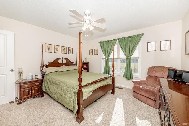 5230 Pigeon Creek Court, Fort Wayne, IN 46825