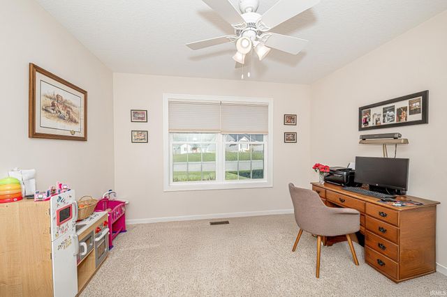 5230 Pigeon Creek Court, Fort Wayne, IN 46825