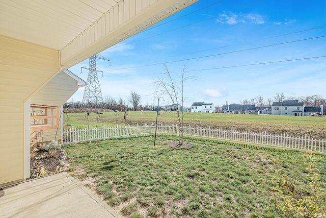 5230 Pigeon Creek Court, Fort Wayne, IN 46825