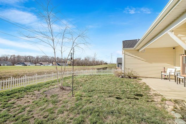 5230 Pigeon Creek Court, Fort Wayne, IN 46825