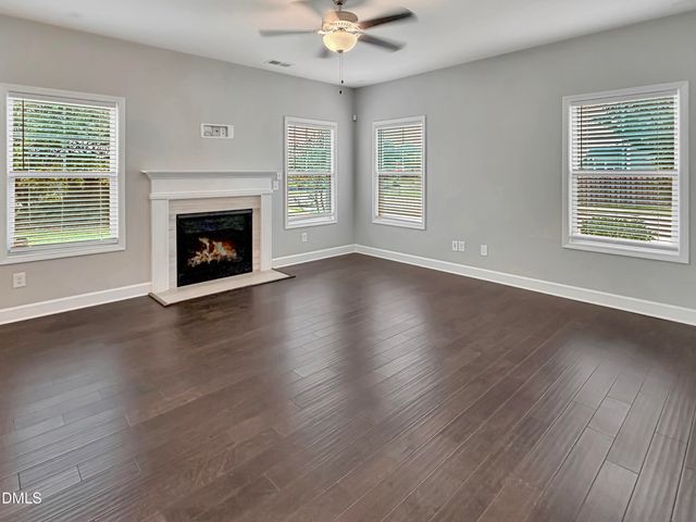 14 National Drive, Clayton, NC 27527