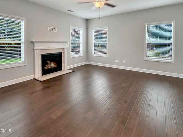 14 National Drive, Clayton, NC 27527