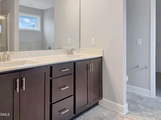 14 National Drive, Clayton, NC 27527