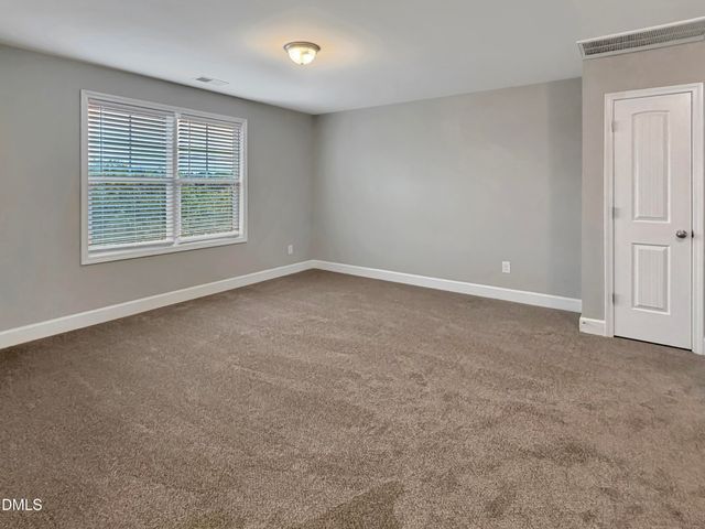 14 National Drive, Clayton, NC 27527