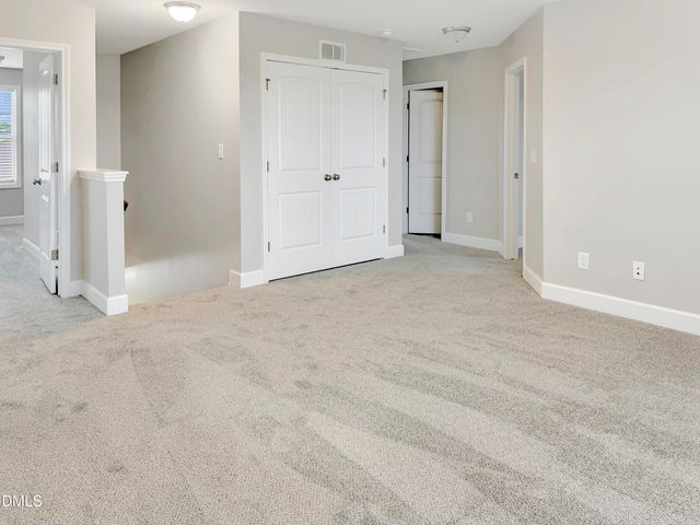 14 National Drive, Clayton, NC 27527