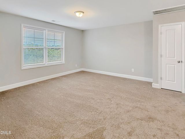 14 National Drive, Clayton, NC 27527