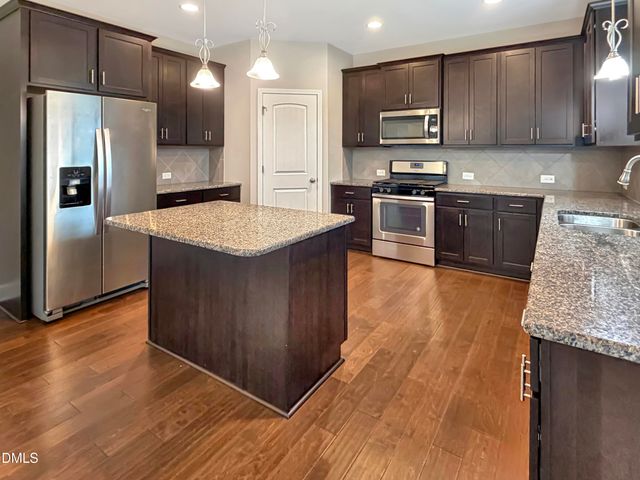14 National Drive, Clayton, NC 27527