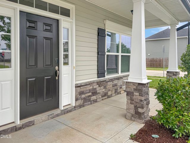 14 National Drive, Clayton, NC 27527