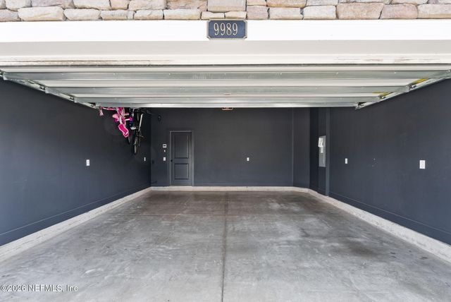 9989 ELEMENT Road, Jacksonville, FL 32256