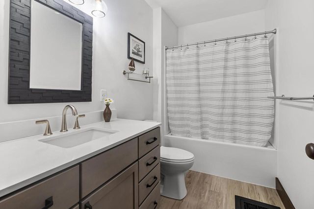 210 E Walworth STREET, Elkhorn, WI 53121