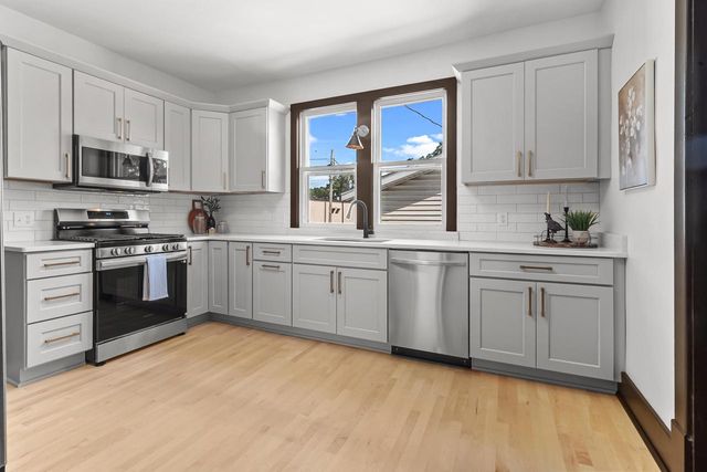 210 E Walworth STREET, Elkhorn, WI 53121