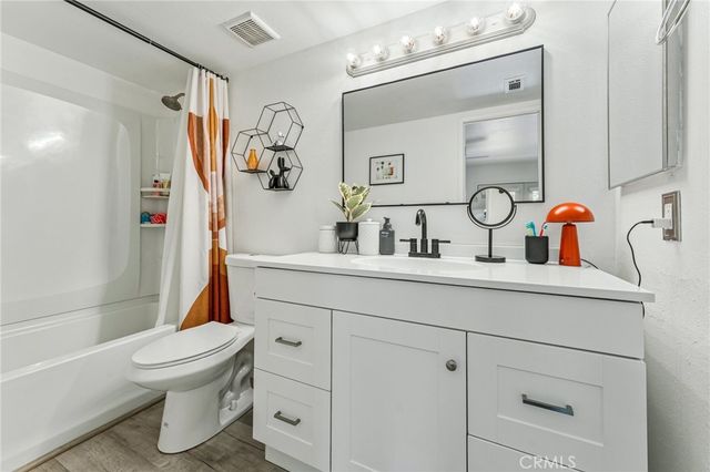 1462 Sunflower Circle N, Palm Springs, CA 92262