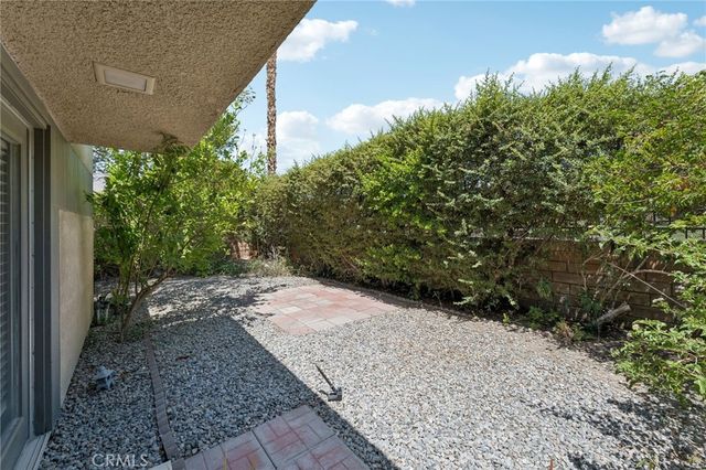 1462 Sunflower Circle N, Palm Springs, CA 92262