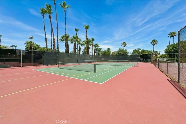 1462 Sunflower Circle N, Palm Springs, CA 92262