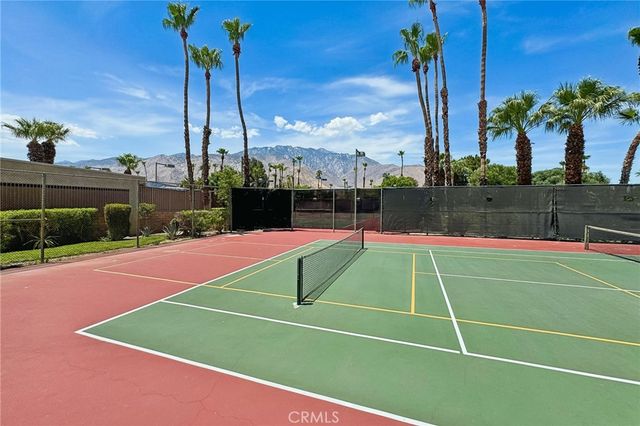1462 Sunflower Circle N, Palm Springs, CA 92262