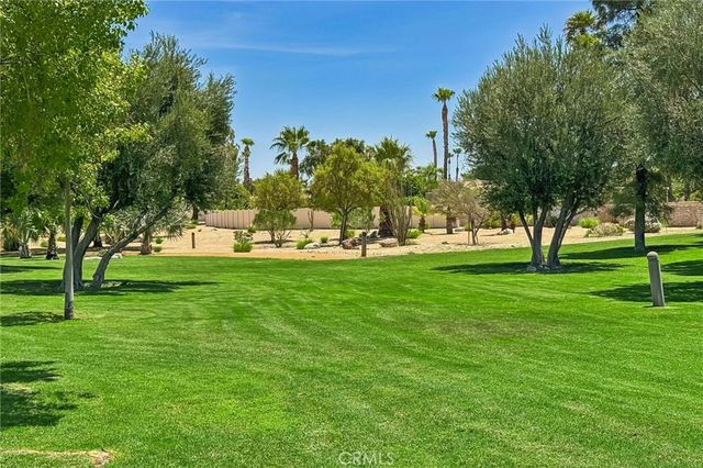 1462 Sunflower Circle N, Palm Springs, CA 92262