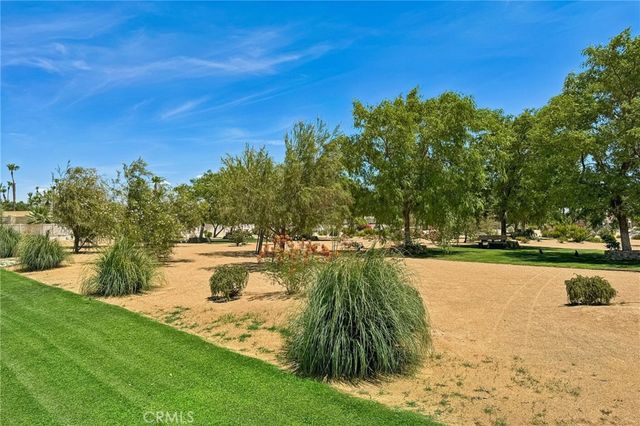 1462 Sunflower Circle N, Palm Springs, CA 92262