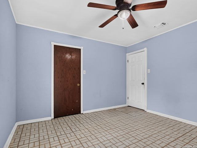 22710 PETWOOD DR, San Antonio, TX 78264