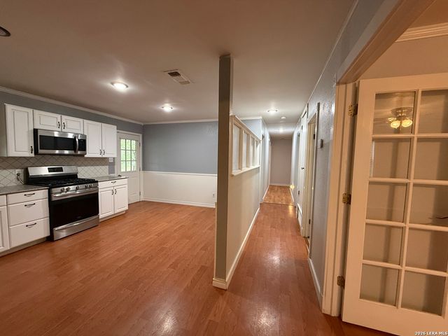 22710 PETWOOD DR, San Antonio, TX 78264