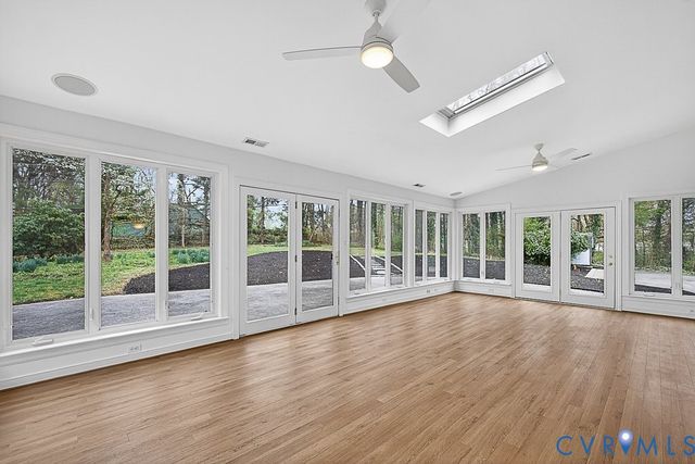 100 Hickory Dr, Manakin Sabot, VA 23103