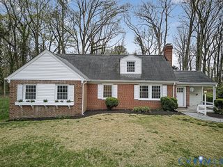 100 Hickory Dr, Manakin Sabot, VA 23103