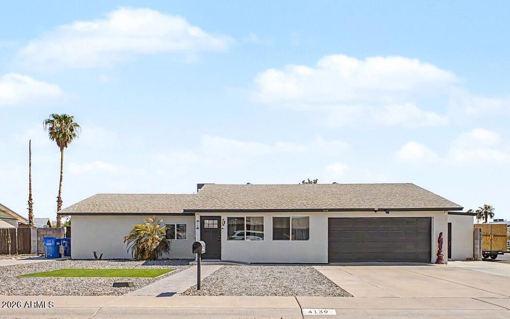 4139 W DESERT HILLS Drive, Phoenix, AZ 85029 — exterior