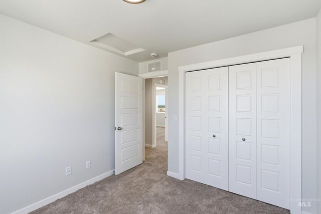 2063 S Summerson Way, Meridian, ID 83642