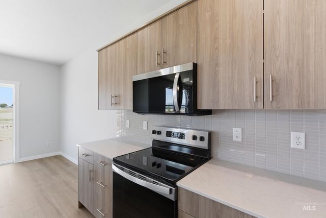 2063 S Summerson Way, Meridian, ID 83642