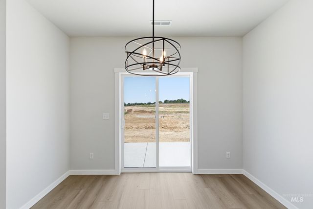 2063 S Summerson Way, Meridian, ID 83642