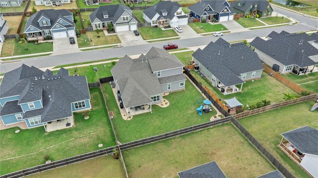 6416 S 62nd Street, Rogers, AR 72758